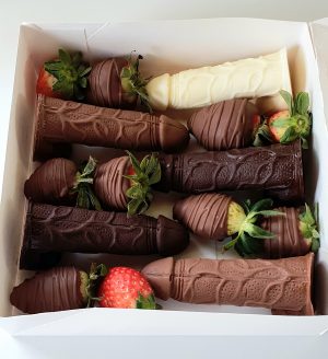 Dick & Strawberry Box - Image 2
