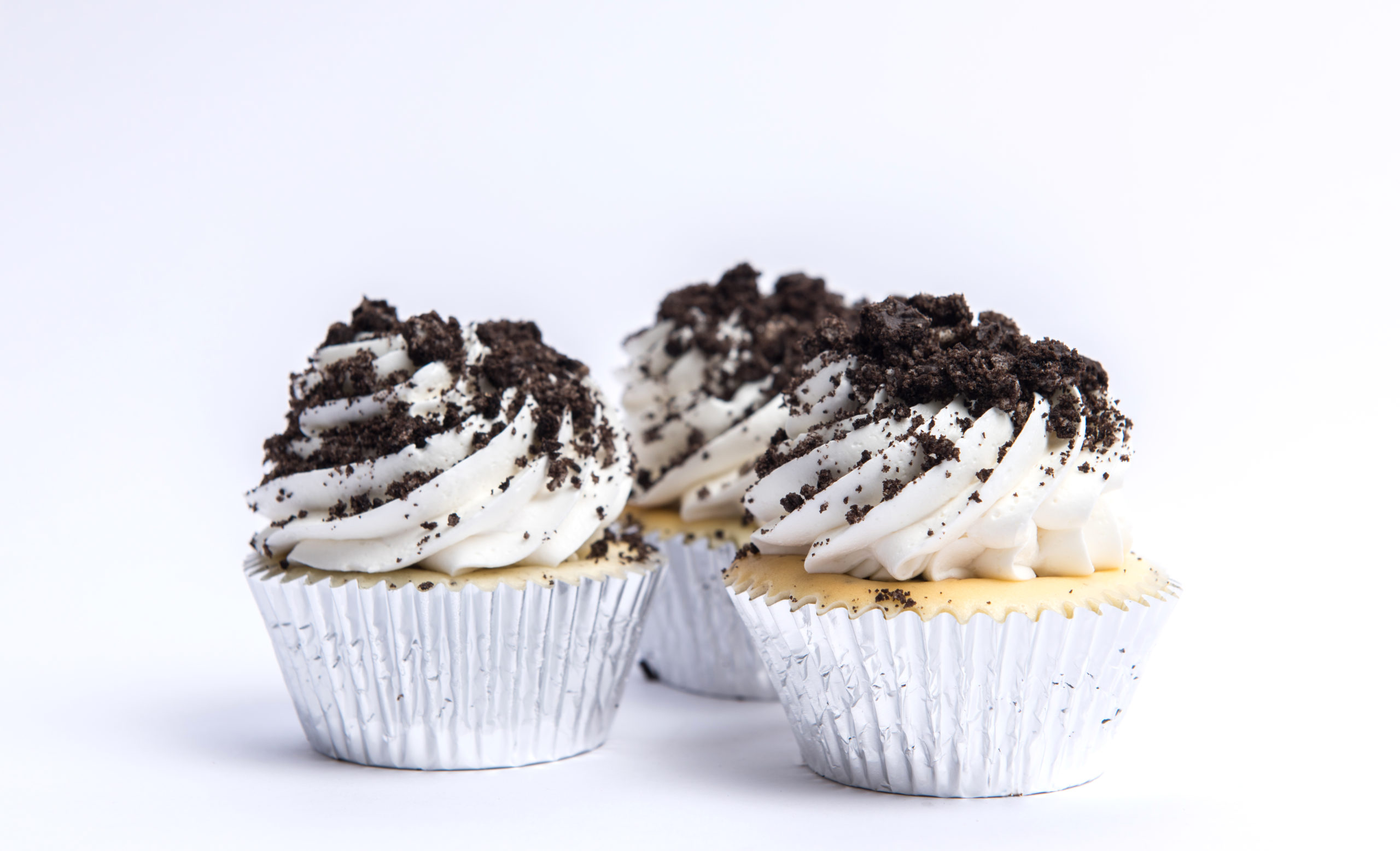 Oreo Cheesecake Cupcakes