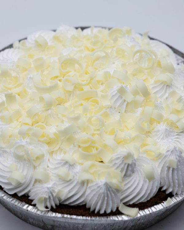 Red Velvet Cheesecake Pie 9″
