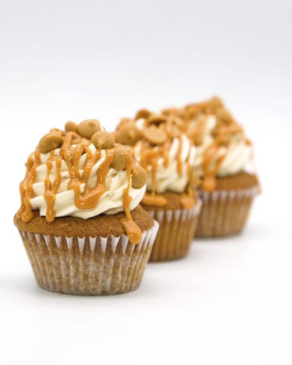 Reese’s Peanut Butter Caramel Cupcakes