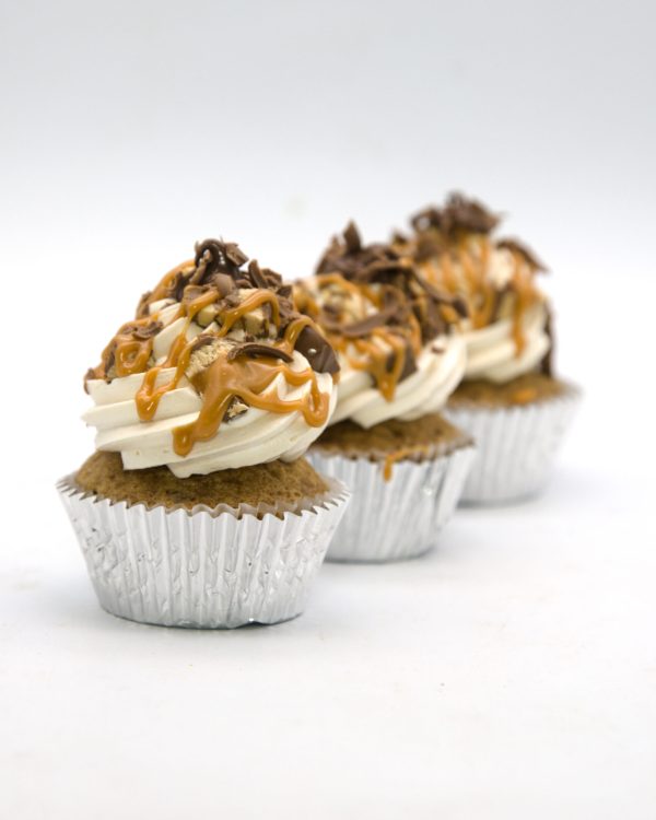 Snickers Cupcakes